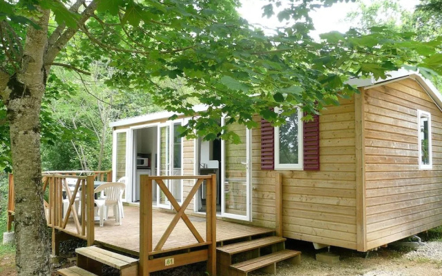 Camping Les Charmes