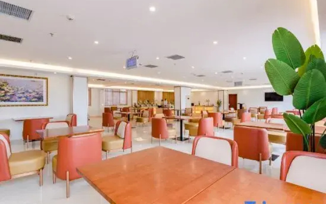 Lankao JT Hotel (Kaifeng Lankao High-Speed Railway Station)