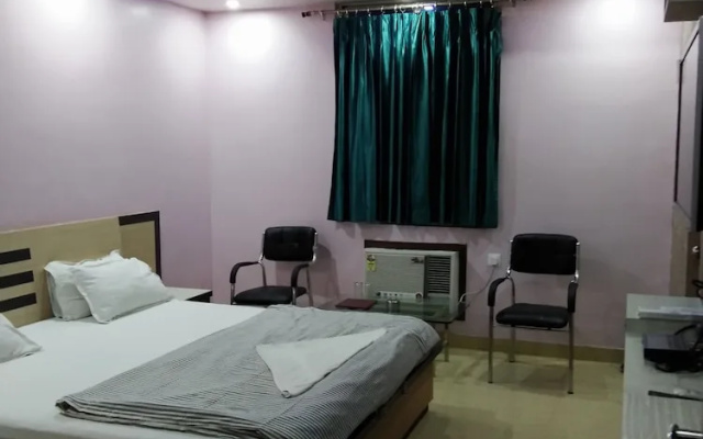M S Hotel
