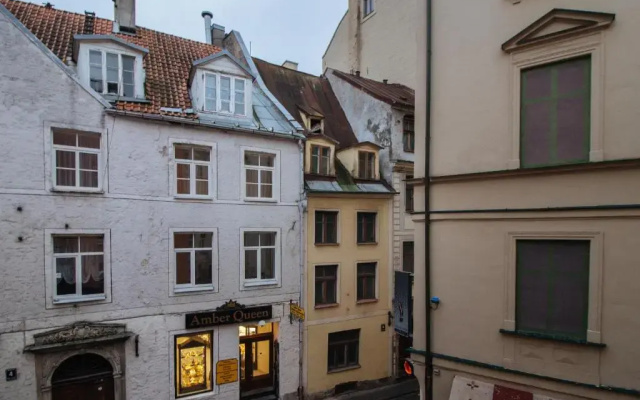 Old Riga Dome Square Apartment
