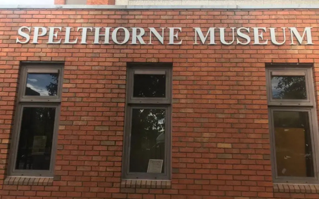 Studio-2 Staines,Heathrow, London-own entrance