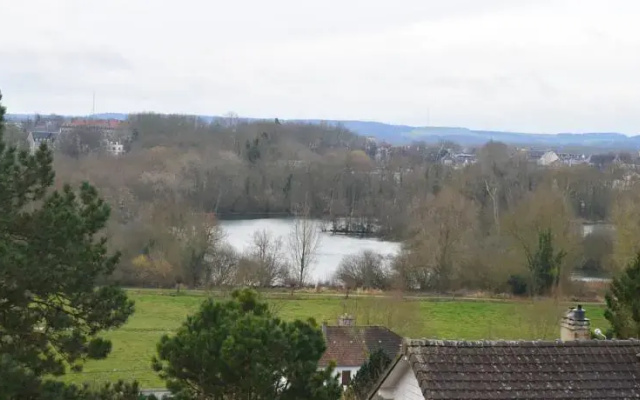 La Source Bleue