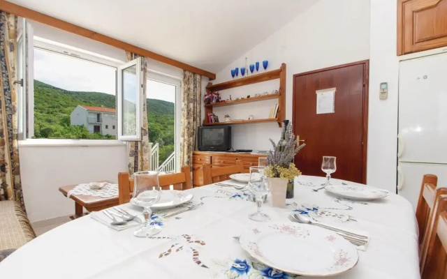 Awesome Home in Racisce With Wifi and 2 Bedrooms