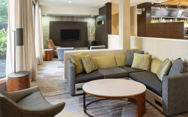 Courtyard by Marriott Orlando Airport