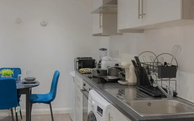 2br-sleeps5-citycentre-ws98