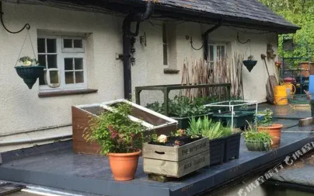 The Bryntirion Inn