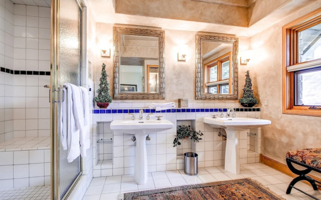 Aspen Ridge 27 3 Bedroom Townhouse by Alpine Lodging Telluride