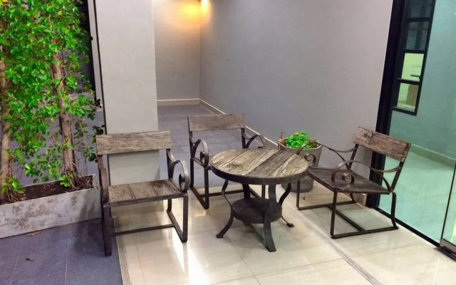 Takawa Suite