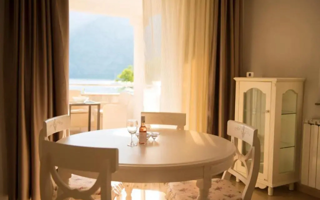 Fashion Beach Apartments