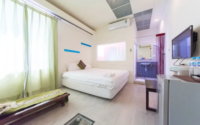 Found Hostel