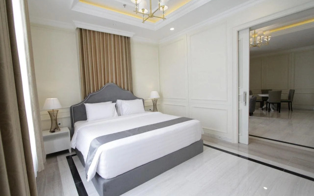 Grand Senyum Hotel