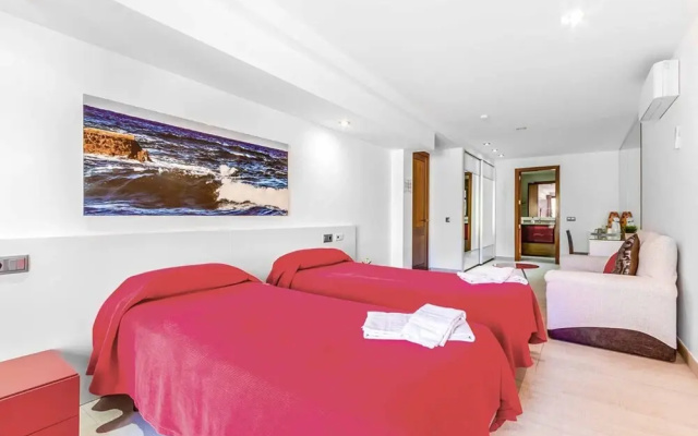 Villa - 4 Bedrooms with Pool, WiFi and Sea views - 108773