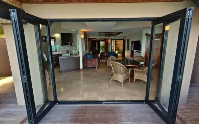 Reflections On Rarotonga