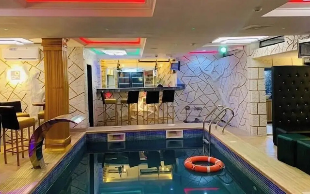 P1 Place Hotel