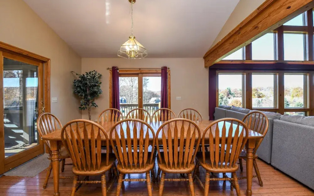 Moonrise Retreat 4 Bedroom House