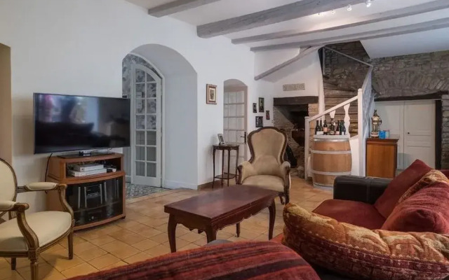 Casa Vasaluta