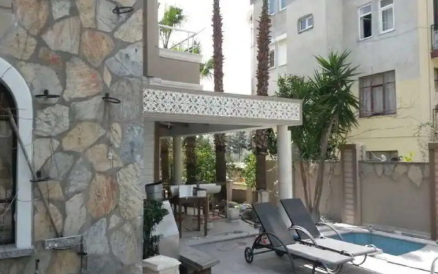 Nergiz Apartments