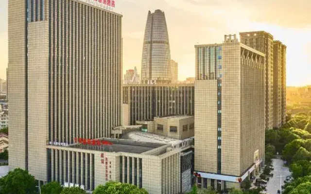 Baina Hotel (Ningbo Laowaitan Shuguang Metro Station Branch)