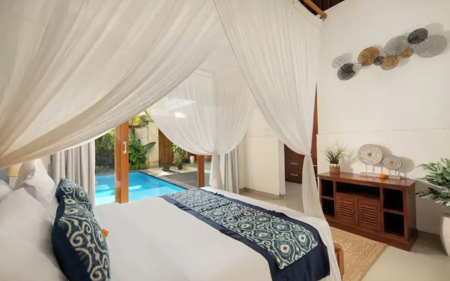 Red Lotus Villa Seminyak