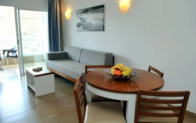 Apartamentos Cabau Altair