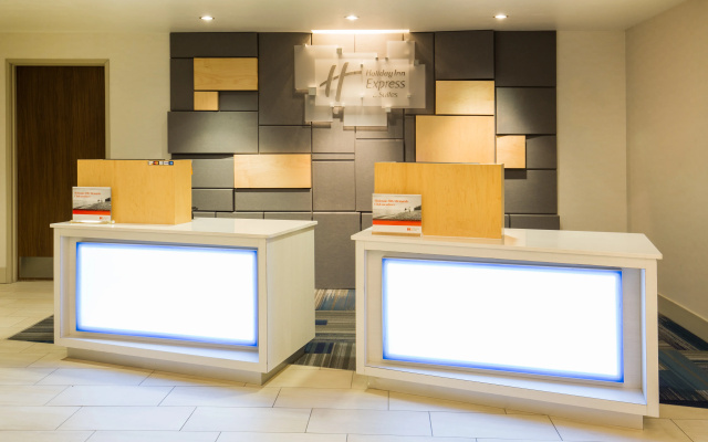 Holiday Inn Express & Suites Pahrump by IHG