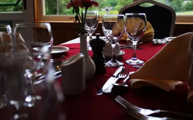 Achness Hotel