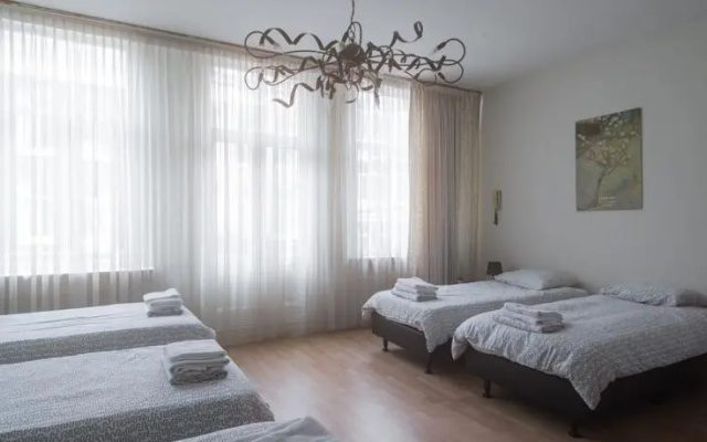Studio Vondelpark Adjacent Eerste Helmersstraat