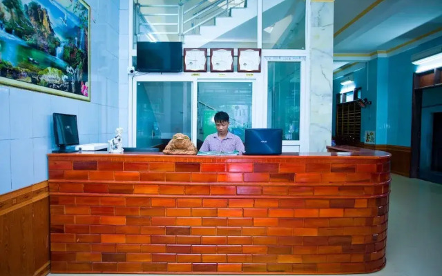 Co Cuc Hotel - Hostel