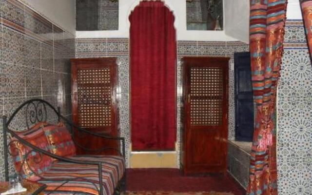 Отель Riad Tiziri Марокко, Марракеш - отзывы, цены и фото номеров - забронировать отель Riad Tiziri онлайн вид на фасад