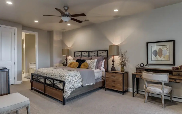 Golfers Dream 4 Bedroom Apts by Redawning