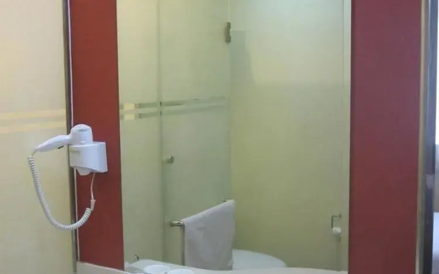 Отель Hanting Hotel Fuzhou Wuyi Plaza