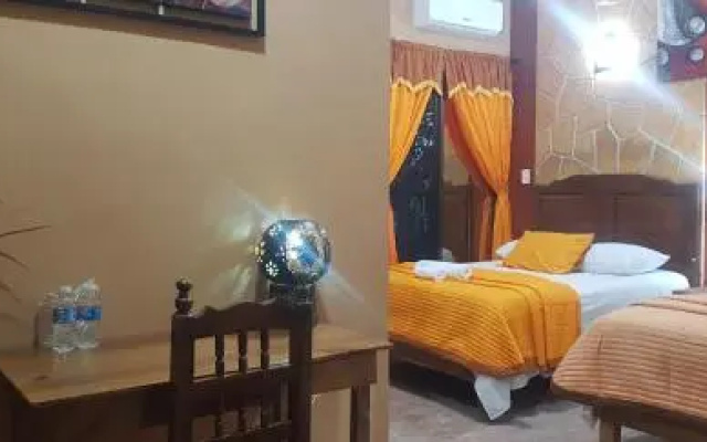 Hotel Maya
