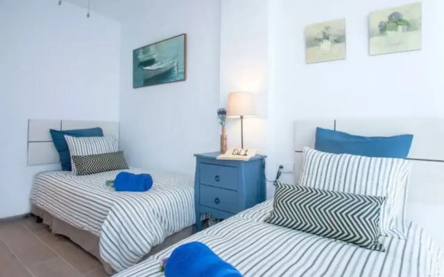 Apartment - 2 Bedrooms with WiFi and Sea views - 107848
