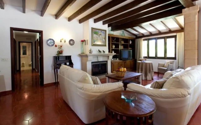 Villa - 4 Bedrooms with Pool and WiFi - 103167