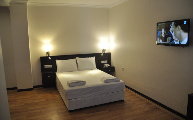 Sunshine Holiday Resort