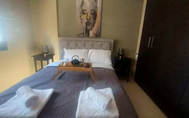 Paramount Gardens Resorts C201