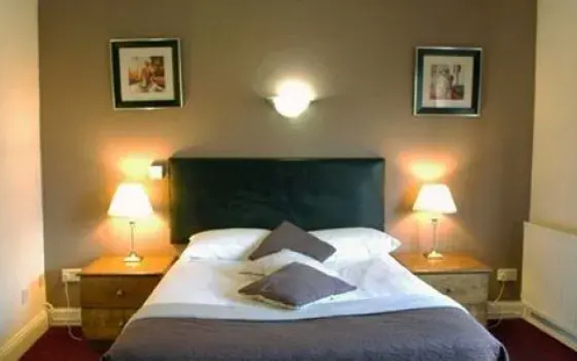 The George Hotel