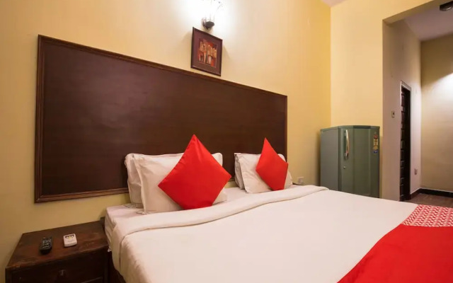 OYO 840 Apartment Near GVK Mall