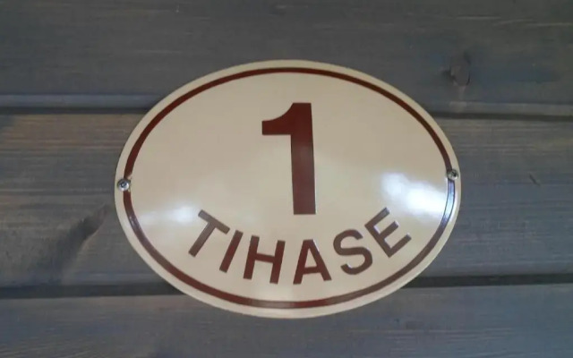 Tihase puhkemajake