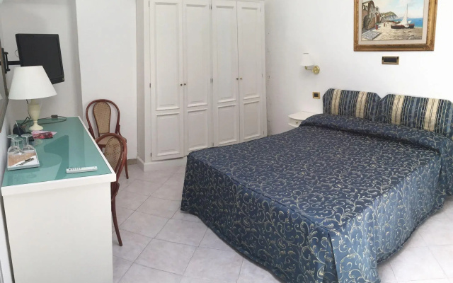 Bougainville Luxury Boutique Hotel