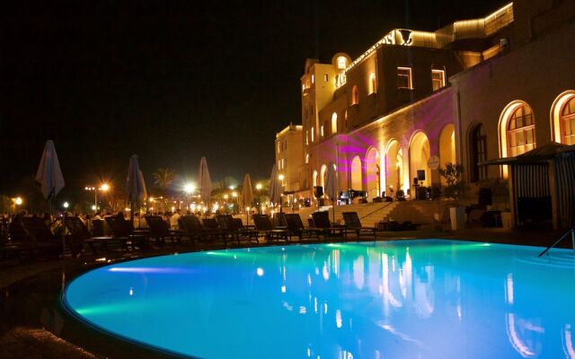 Отель Casino Rodos Grande Albergo Delle Rose вид на фасад