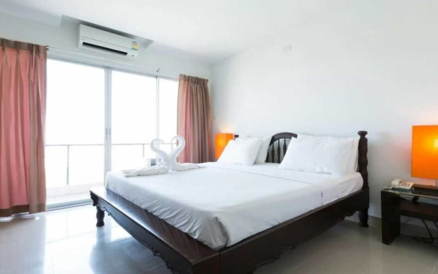 Townhouse Hillview Suites Pattaya Formerly Chatkaew Suites