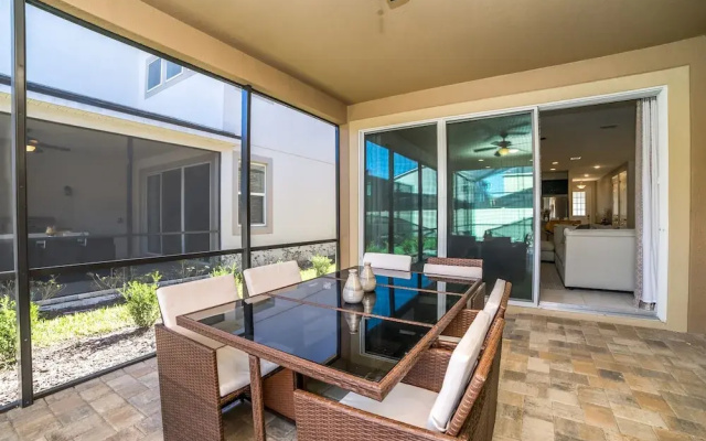 9009 Egret Mills Terrace