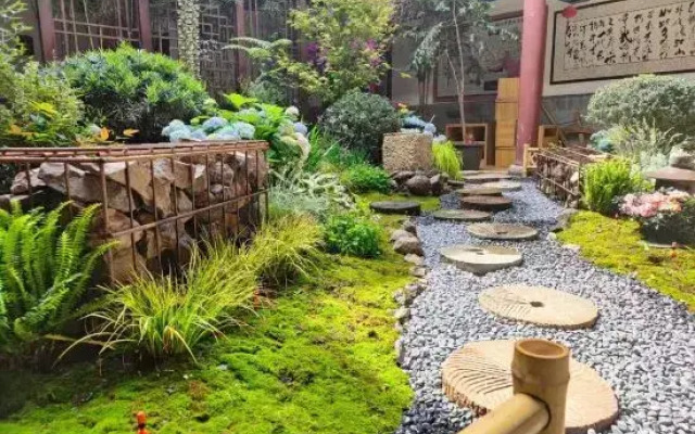Lijiang Phoenix Health Resort Hotel (Shuhe Ancient Town Branch)