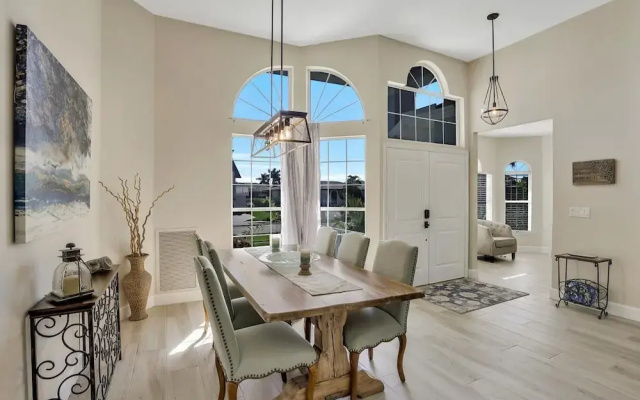 Lovely Pet-friendly Waterfront Home With Pool and Dock