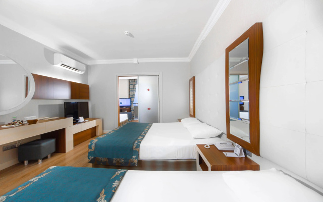 Beach Club Doganay Hotel