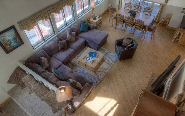 Pinehill Ponderosa by Lake Tahoe Accommodations