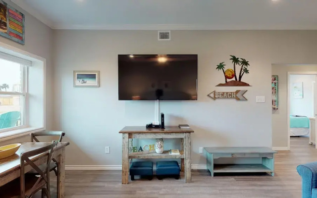 41ir: Beach  3 Bedroom Condo
