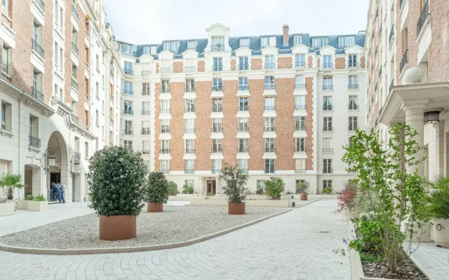 Lavie Maison the Spacious
