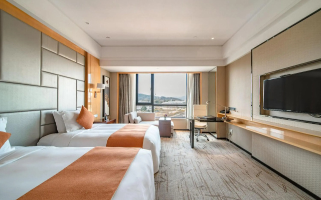 Отель Swissôtel Guangzhou